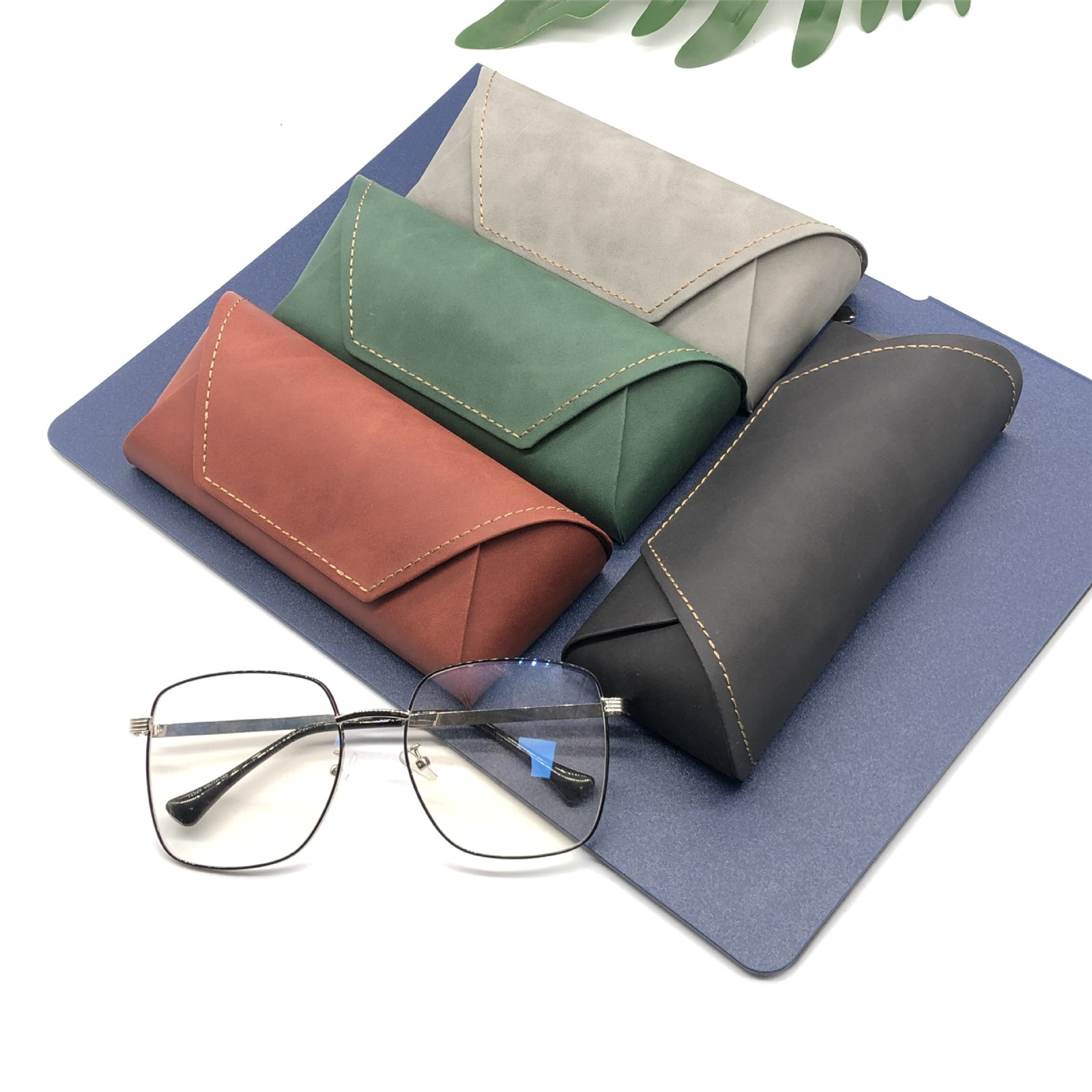Travel Accessories Ideas - Etui na okulary Pu+Metal, futerał na